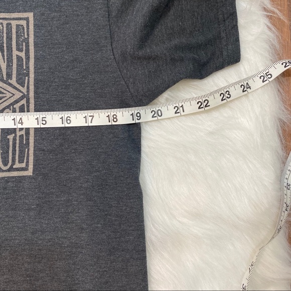 Men’s Volcom t-shirt - Picture 6 of 8